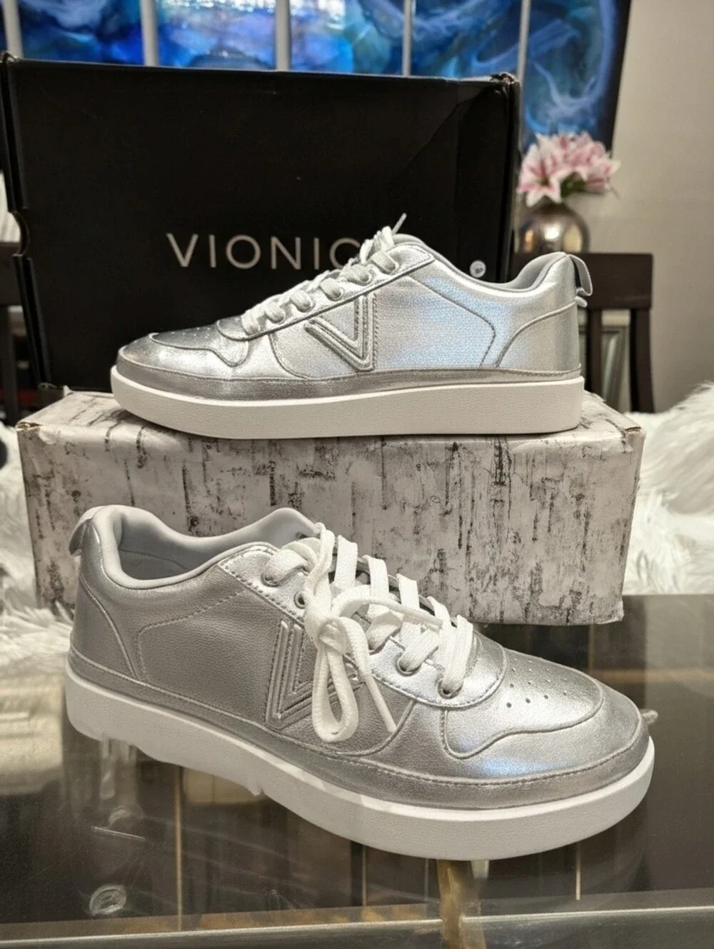 Vionic Elise Silver Sneakers Women's Sz 8 🆕️🆕️
